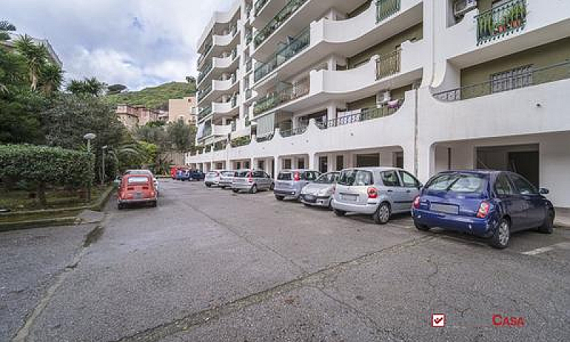 San Giovannello, 4 V...