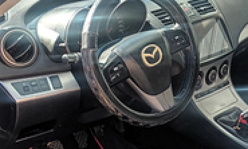 Mazda3 1600 109Cv...