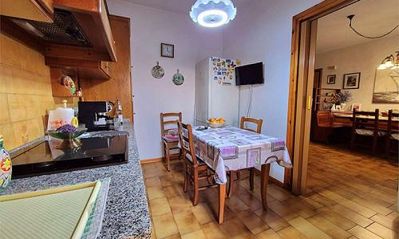 Ampio Appartamento C...