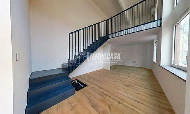 Bilocale Loft Via Pe...