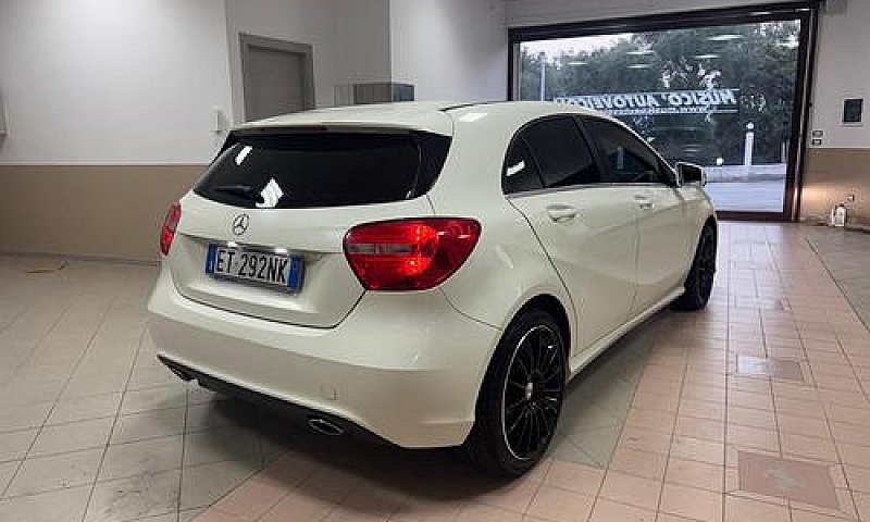 Mercedes-Benz A 180 ...