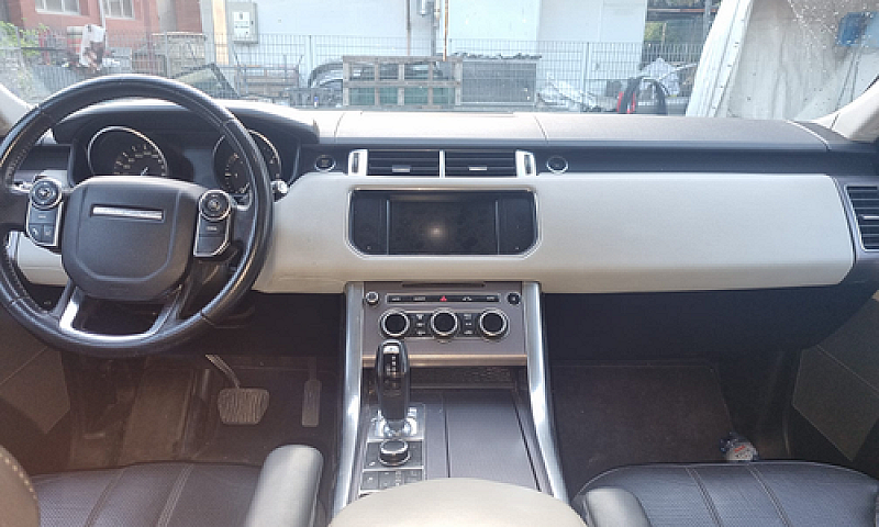 Range Rover Sport...
