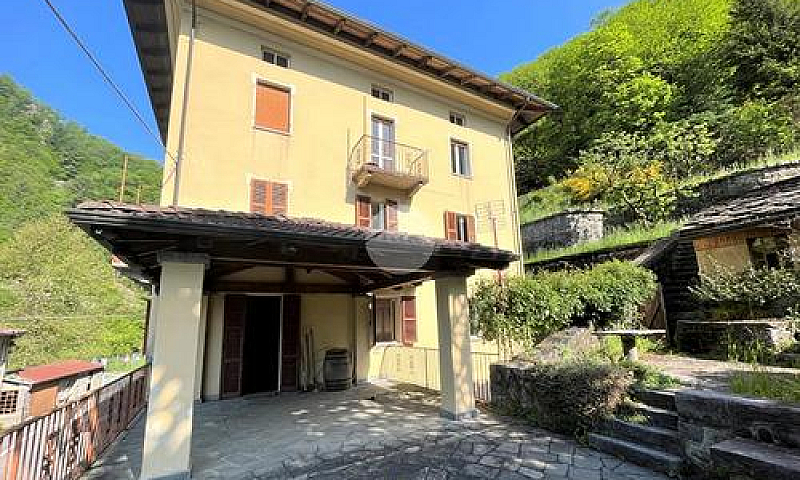 6 Locali A Campiglia...