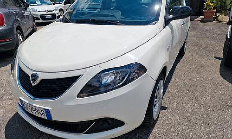 Lancia Ypsilon 1.0 F...