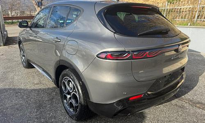Alfa Romeo Tonale 1....
