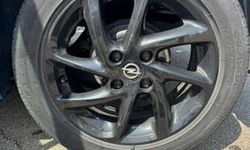 Opel Corsa 2023...