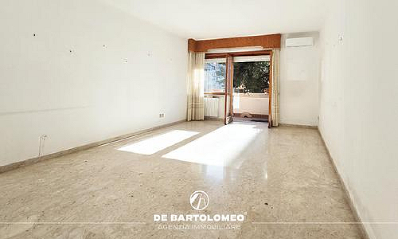 Quadrilocale In Via ...