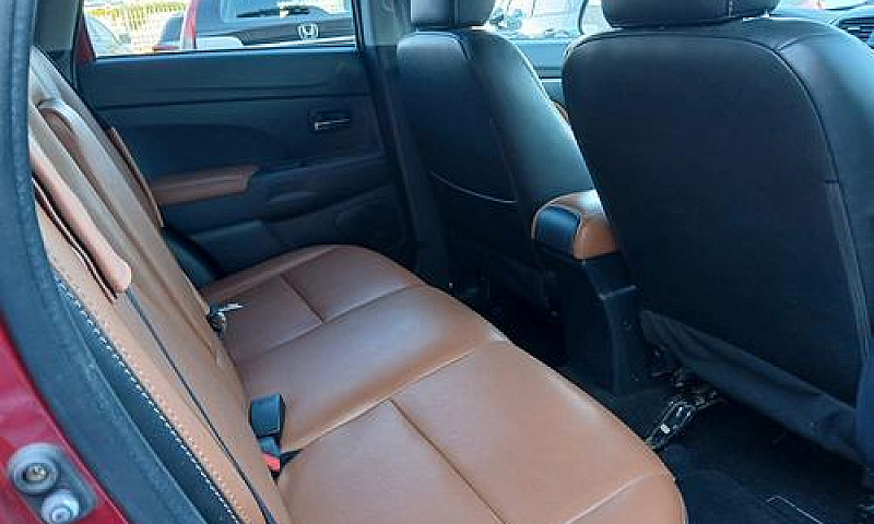 Mitsubishi Outlander...