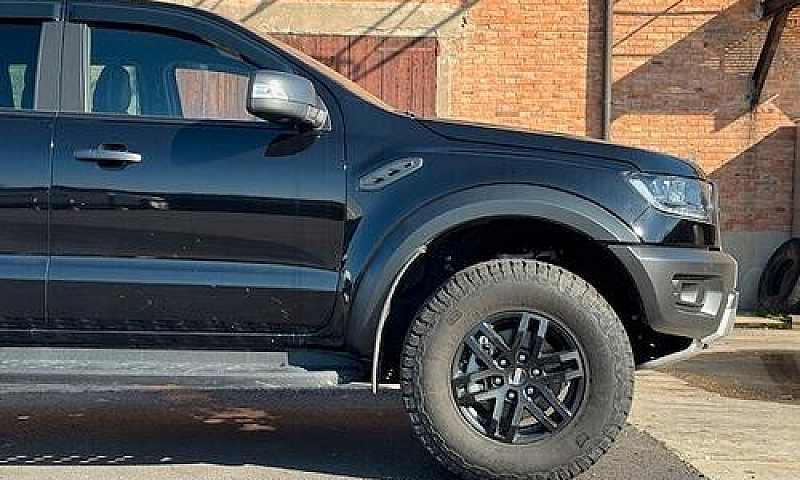 Ford Ranger Raptor 2...