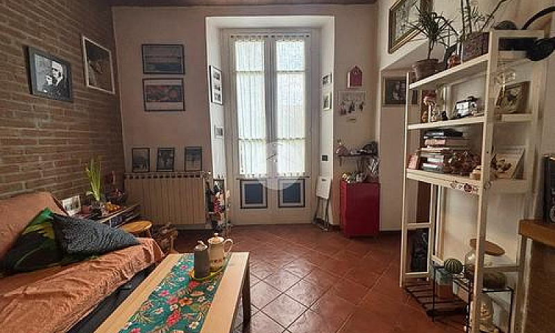 2 Locali A Brescia...