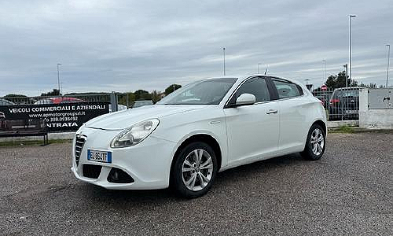 Alfa Romeo Giulietta...