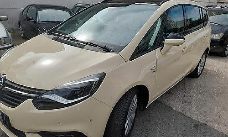 Opel Zafira 2.0 Cdti...