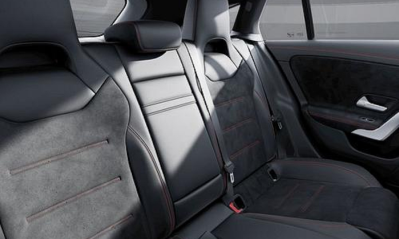 Mercedes-Benz Cla S....