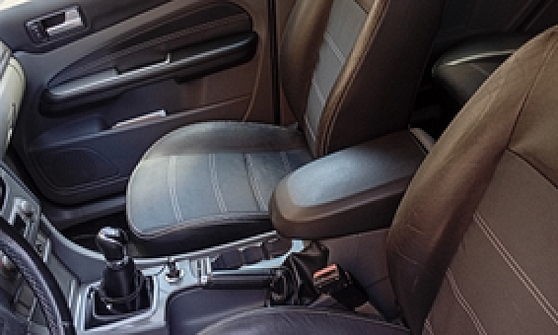 Ford Focus 1.6 Tdi T...
