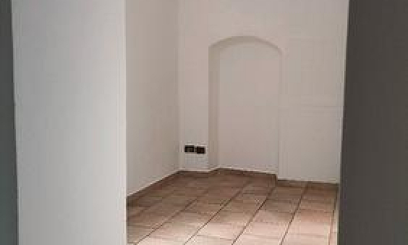 Trilocale Con Balcon...