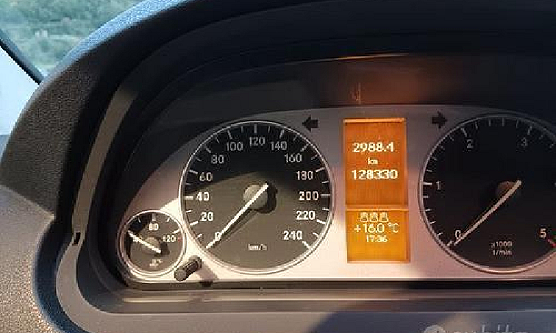 Mercedes-Benz B 180 ...