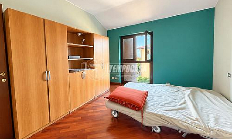 Ampio Quadrilocale C...