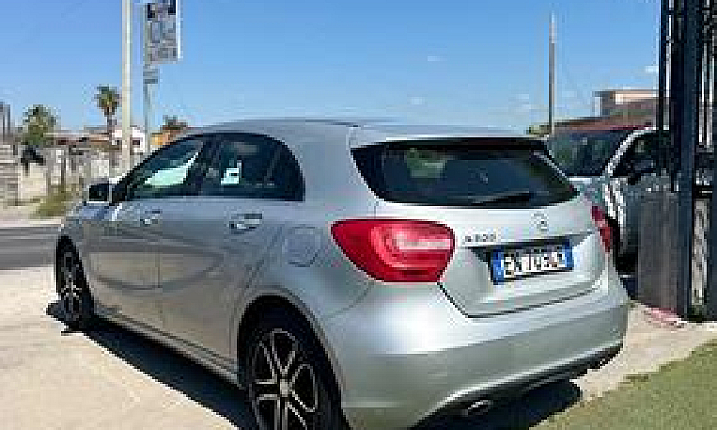 Mercedes-Benz A 200 ...