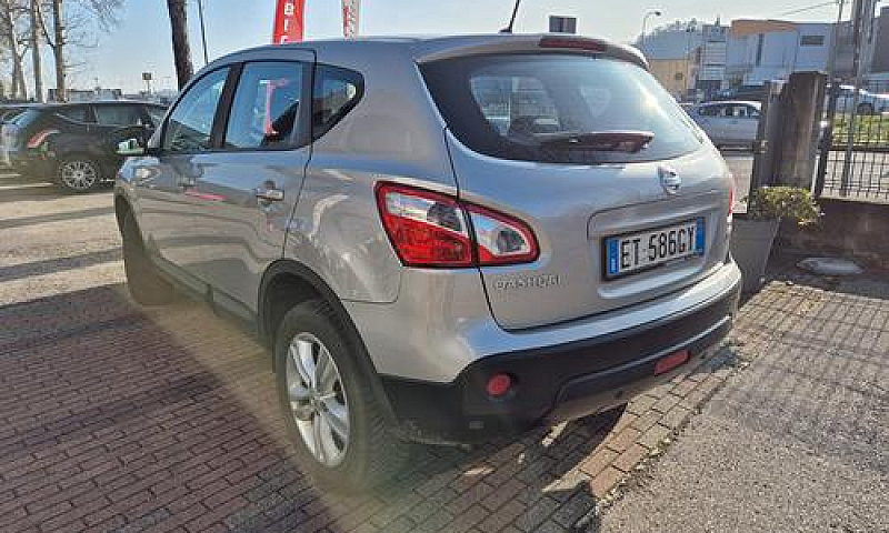 Nissan Qashqai 1.5 D...
