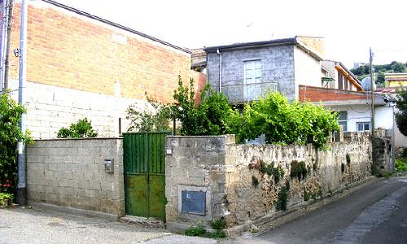 Casa Da Ristrutturar...