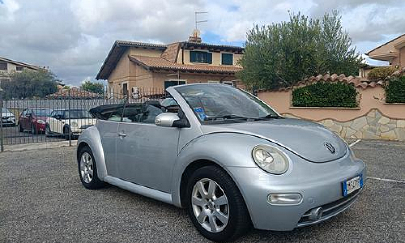 Volkswagen New Beetl...