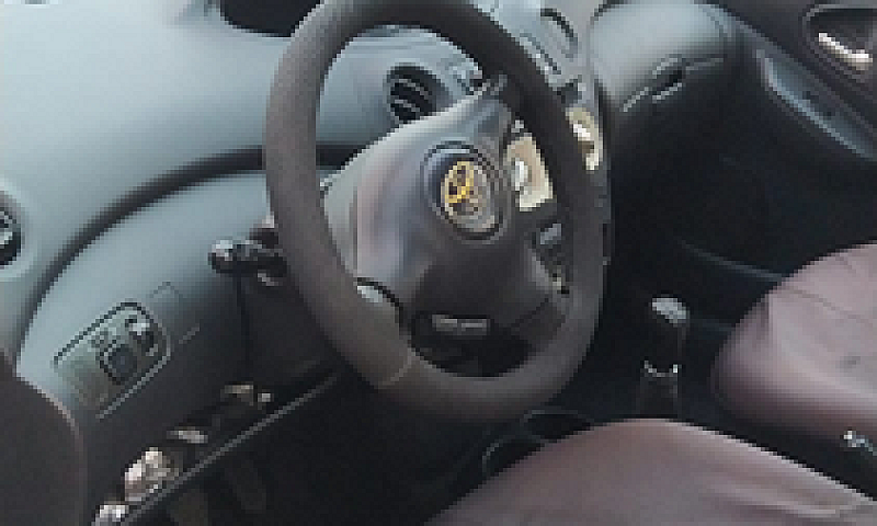 Yaris 1.0 5 Porte - ...