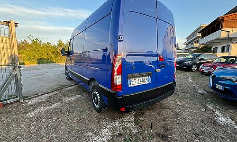 Renault Master T33 2...