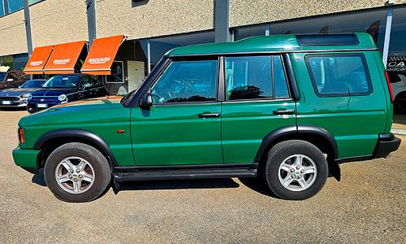 Land Rover Discovery...