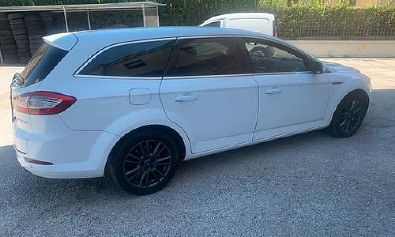 Mondeo Ford...