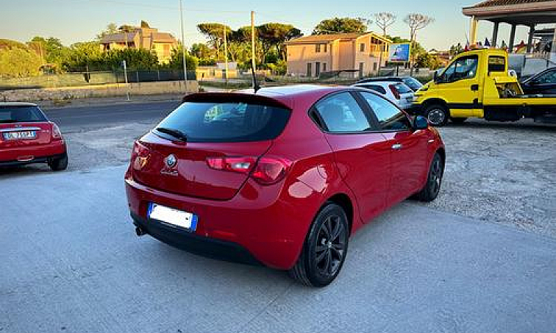 Alfa Romeo Giulietta...