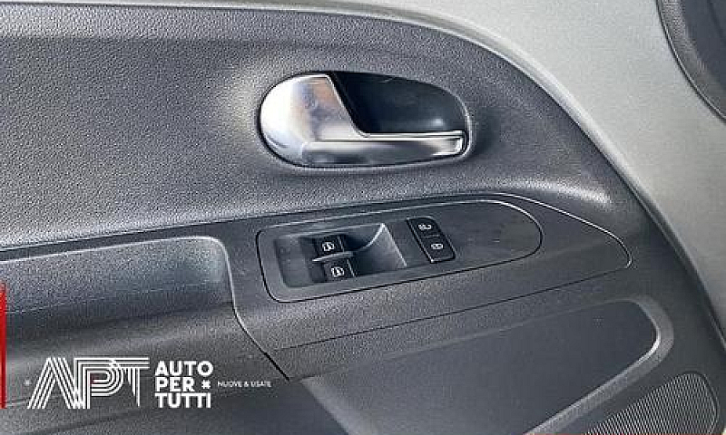 Volkswagen Up! 5P 1....