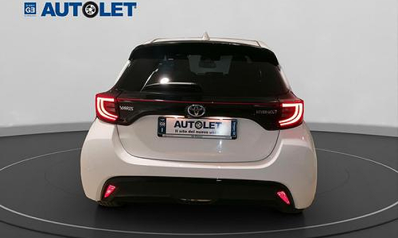 Toyota Yaris 1.5 Hyb...
