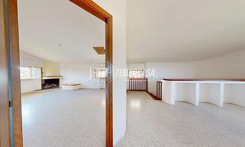 Intera Palazzina Ban...