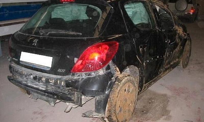 Peugeot 207 1.4 Hdi ...