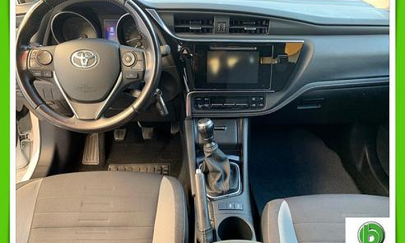 Toyota Auris Touring...
