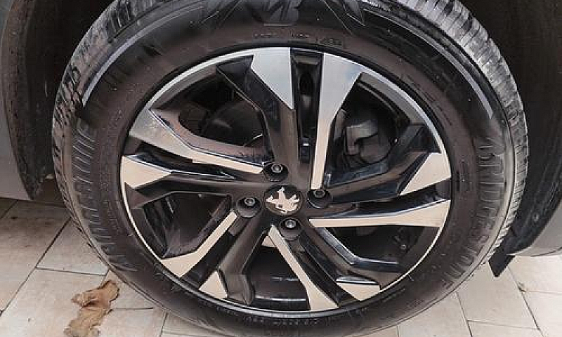 Peugeot 2008 Bluehdi...