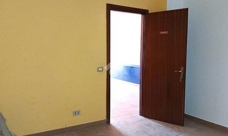 3 Locali A Gubbio...