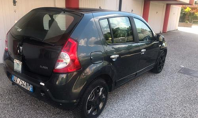 Dacia Sandero 1.4 8V...