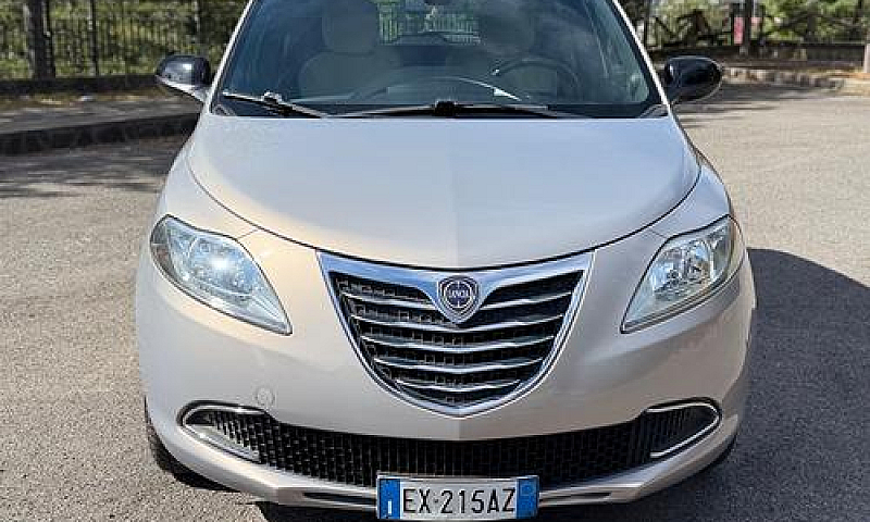 Lancia Ypsilon 1.3 M...