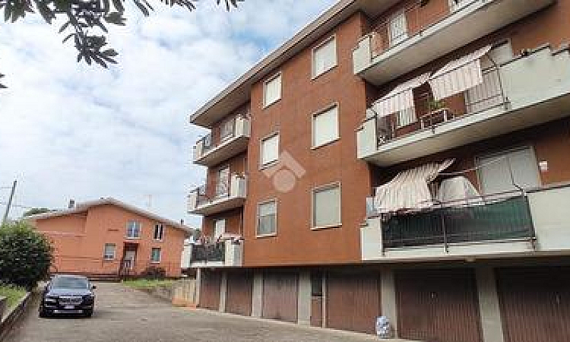 3 Locali A Lonate Po...