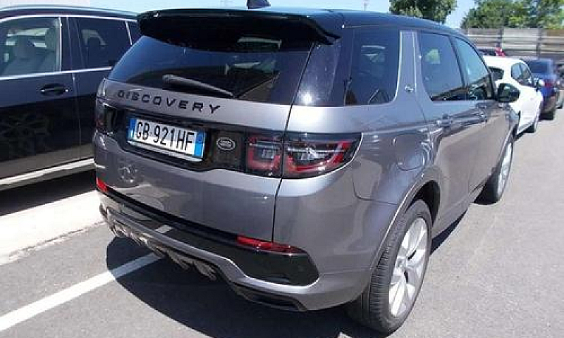 Land Rover Discovery...