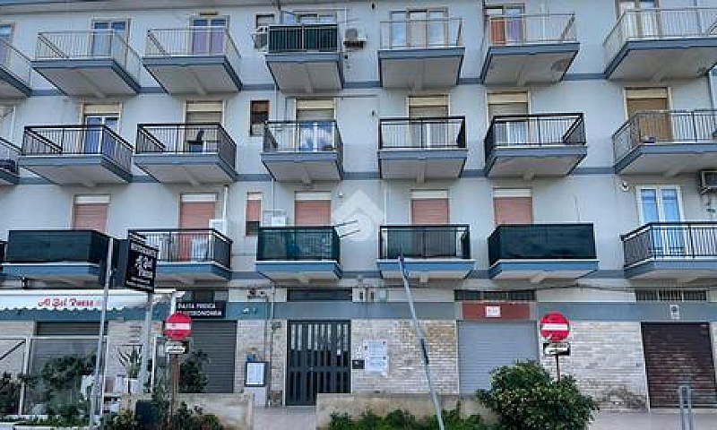 4 Locali A Mola Di B...