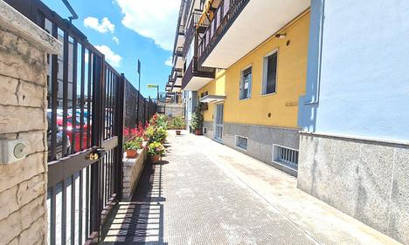 Via Perlasca Mq. 100...