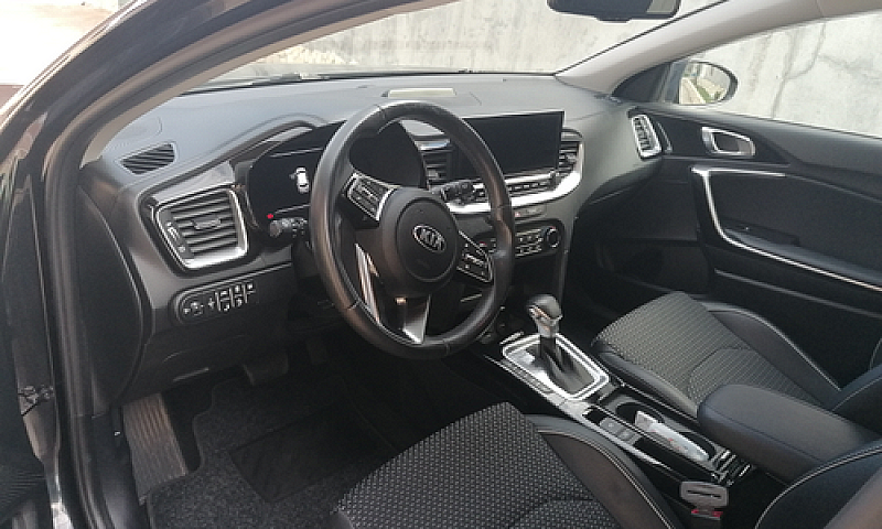 Kia Xceed Plug In Hi...