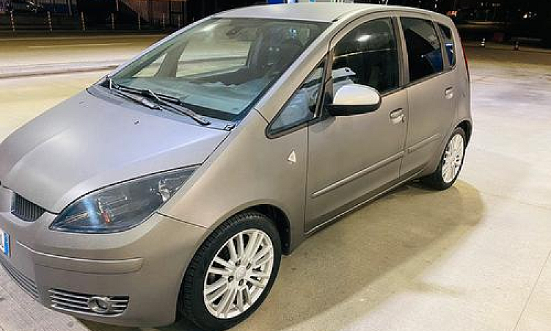 Mitsubishi Colt 1.1 ...