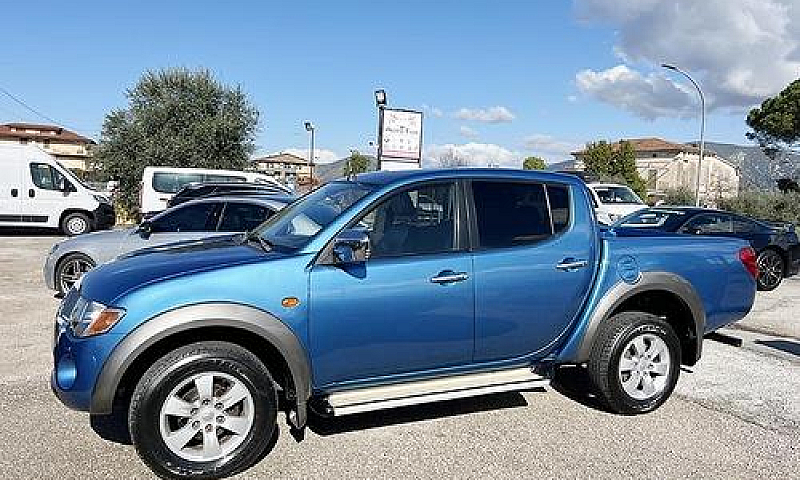 Mitsubishi L200 136 ...