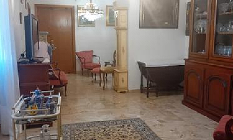 Appartamento Con Ter...