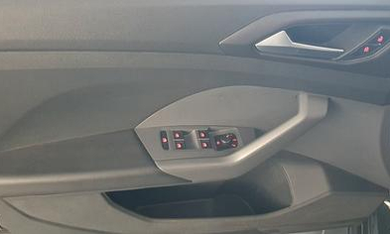 Volkswagen T-Cross 1...