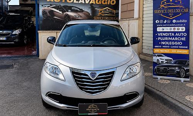 Lancia Ypsilon 1.2 6...