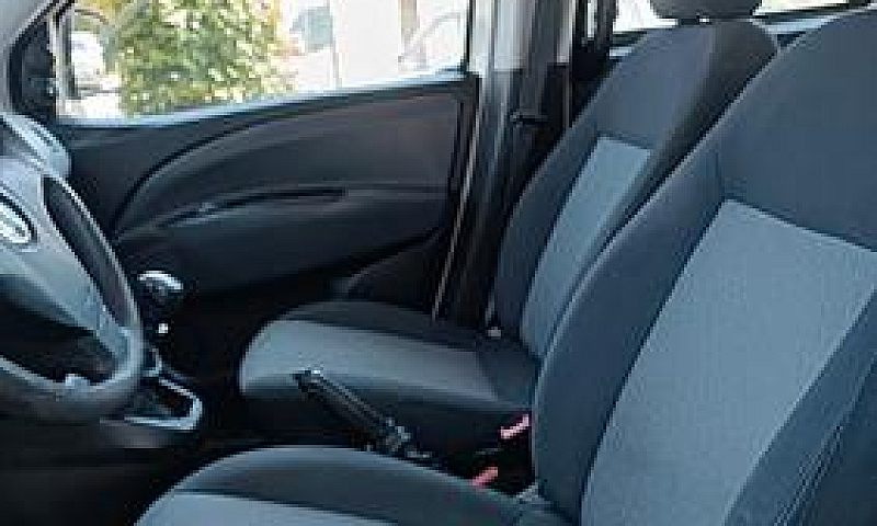 Fiat Doblo 1.4 -5P-V...